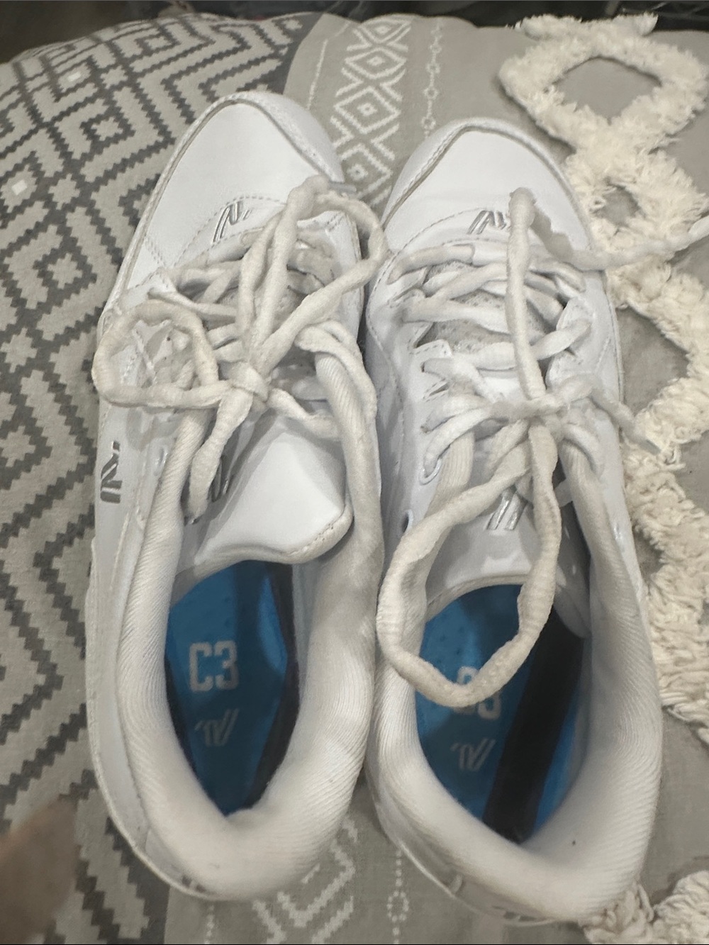 Varsity Cheer Pom White Athletic Sneakers with Blue Insoles
